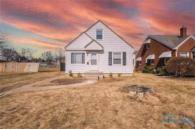 2621 102nd St, Toledo, OH 43611