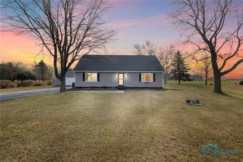 25920 Lime City Rd, Perrysburg, OH 43551