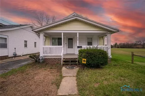 2117 Fairfax Rd, Toledo, OH 43613