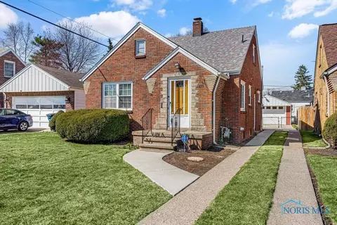 4719 293rd St, Toledo, OH 43611