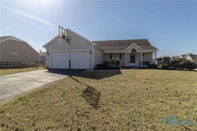 1882 Horseshoe Bend Dr, Perrysburg, OH 43551