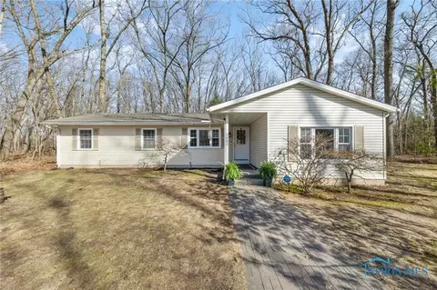 7005 Berridge Rd, Whitehouse, OH 43571
