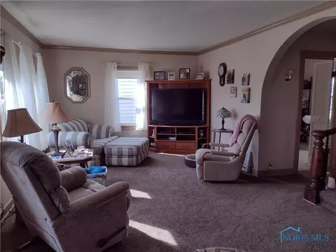 227 N Beech St, Bryan, OH 43506 photo 6