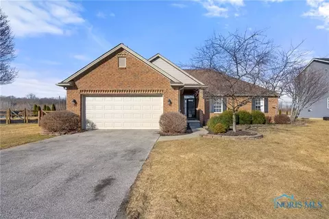 160 Lawai Rd, Oregon, OH 43616
