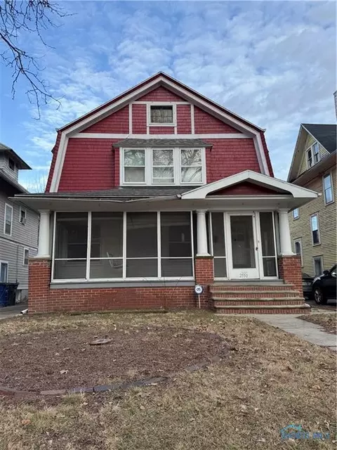 2550 Robinwood Ave, Toledo, OH 43610