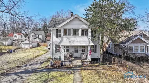 1522 Watova Rd, Toledo, OH 43614