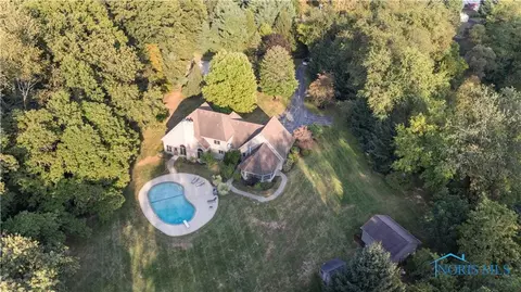 2390 County Road Ef, Swanton, OH 43558