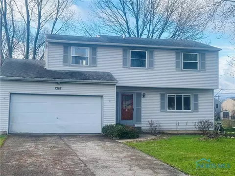 7267 Starlawn Rd, Perrysburg, OH 43551
