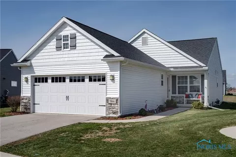 5166 Comstock Dr, Sylvania, OH 43560