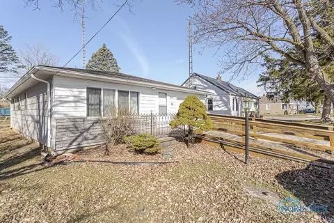 813 N Main St, Bryan, OH 43506
