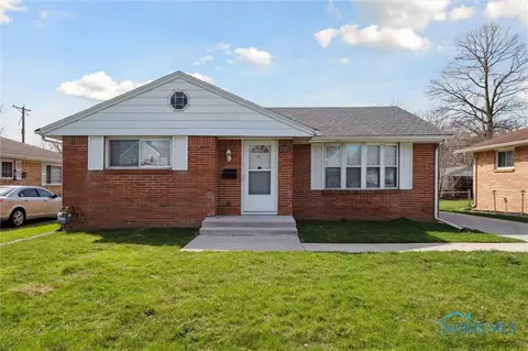 2321 W Alexis Rd, Toledo, OH 43613