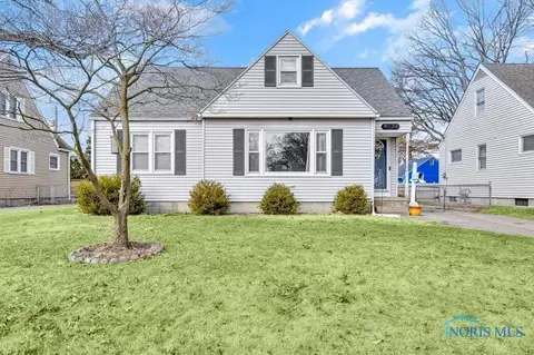 4833 Naomi Dr, Toledo, OH 43623