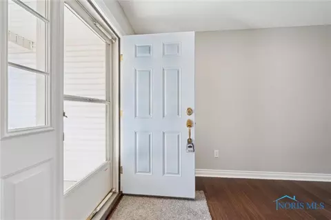 7352 Manatee Ct, Maumee, OH 43537 photo 3
