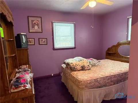 29113 E Broadway St, Walbridge, OH 43465 photo 8