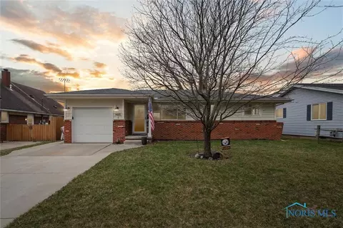 1465 Wilderness Dr, Maumee, OH 43537