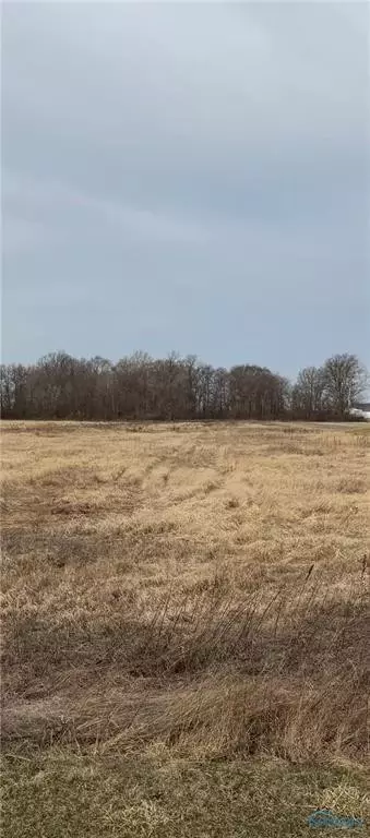 930 Bury Rd, Oregon, OH 43616