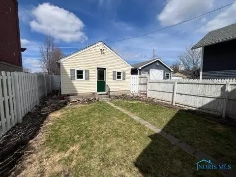 113 E Harrison St, Maumee, OH 43537 photo 15