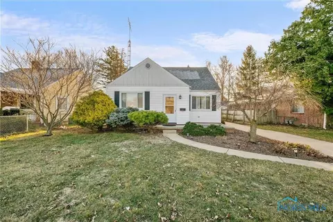 4046 Berwick Ave, Toledo, OH 43612
