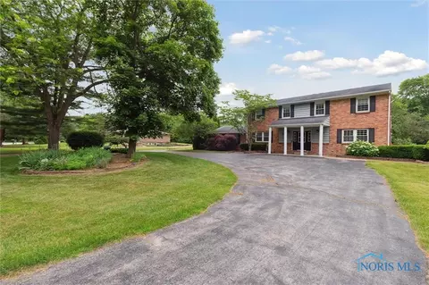 10132 Laplante Rd, Monclova, OH 43542