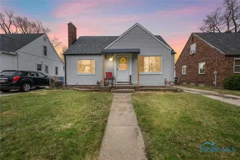 2722 108th St, Toledo, OH 43611