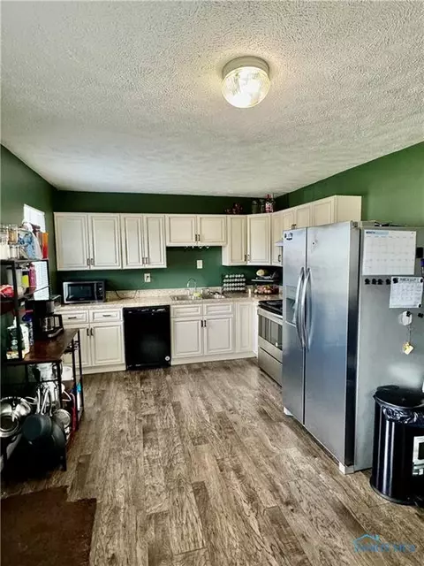 626 Ohio St, Leipsic, OH 45856 photo 3