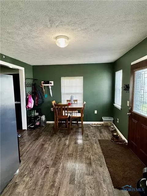 626 Ohio St, Leipsic, OH 45856 photo 5