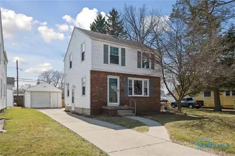 3105 Strathmoor Ave, Toledo, OH 43614