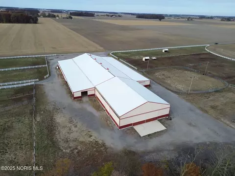 8399 Hook Rd, Van Wert, OH 45891 photo 2