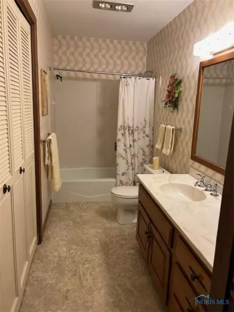 1221 Barrister Dr, Bryan, OH 43506 photo 13