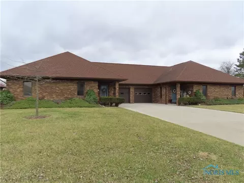 1221 Barrister Dr, Bryan, OH 43506