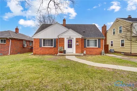 2605 Castleton Ave, Toledo, OH 43613