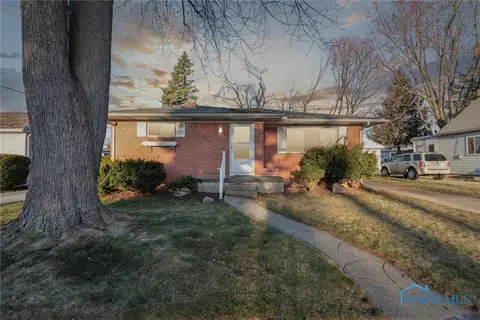 4813 291st St, Toledo, OH 43611