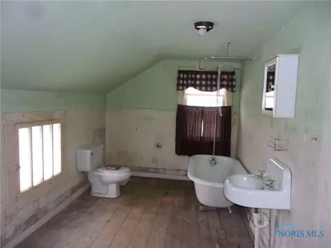 411 S Warner St, Forest, OH 45843 photo 12