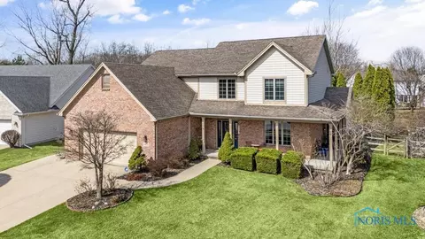 8042 Cove Harbour Dr N, Holland, OH 43528