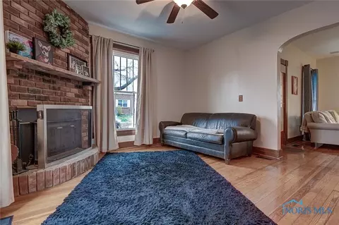 858 Maple Ave, Findlay, OH 45840 photo 17