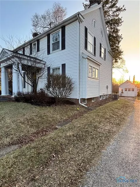 312 S Beech St, Bryan, OH 43506 photo 2