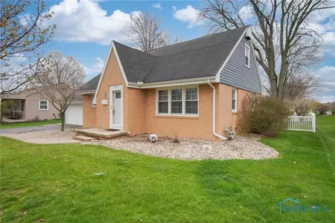 243 Esther Ln, Findlay, OH 45840