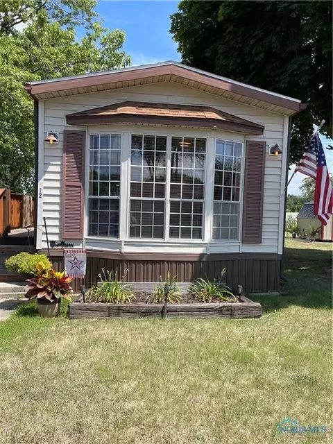 1730 Port Clinton Rd #12, Fremont, OH 43420