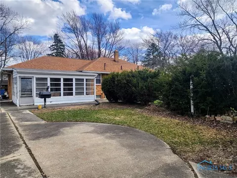 1668 Dier Rd, Curtice, OH 43412 photo 2