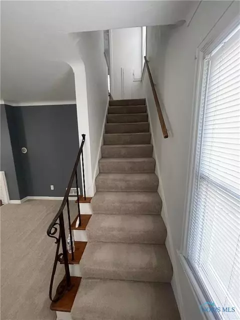 1013 Searles Rd, Toledo, OH 43607 photo 8