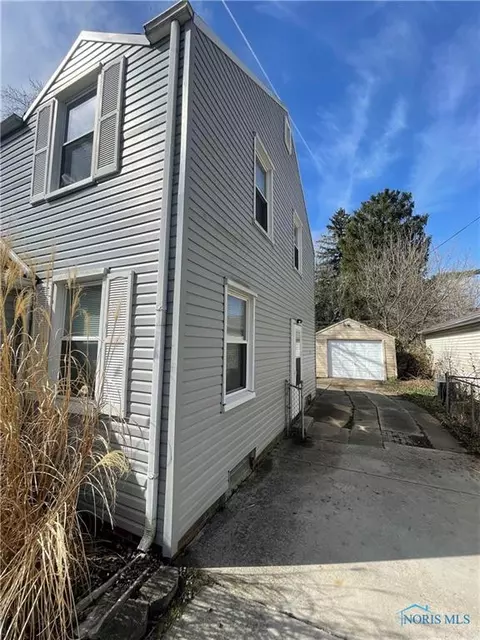 1013 Searles Rd, Toledo, OH 43607 photo 15
