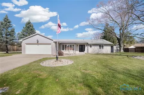 111 Rosedale Pl, Rossford, OH 43460