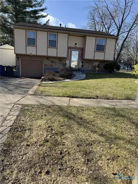 3843 Scotsmoore Ln, Toledo, OH 43607