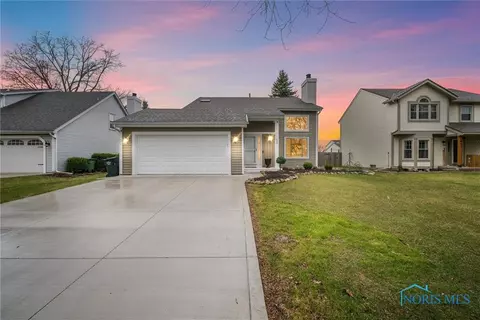 535 Bennington Dr, Maumee, OH 43537