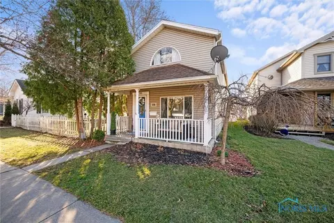 310 W Dudley St, Maumee, OH 43537
