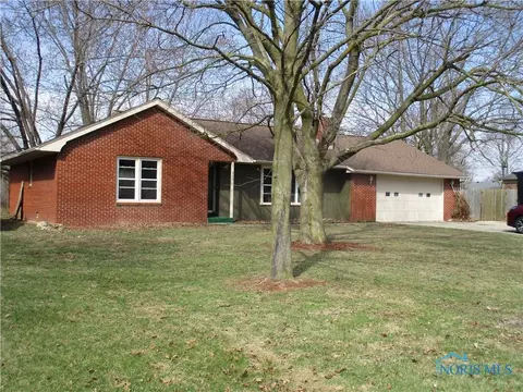 200 Taylor St, West Unity, OH 43570 photo 2