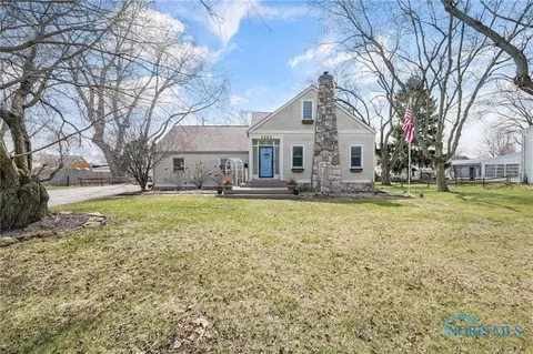 3063 Schneider Rd, Toledo, OH 43614