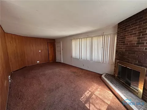 41 Dickens Dr, Toledo, OH 43607 photo 3