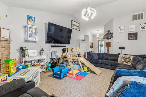 224 E Sawmill Rd, Findlay, OH 45840 photo 6