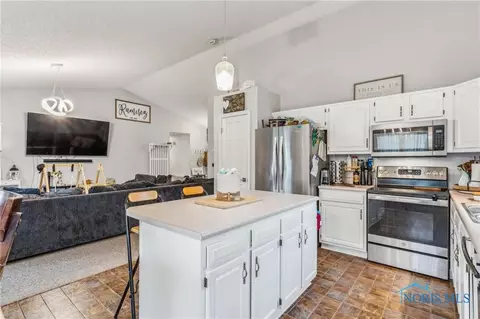 224 E Sawmill Rd, Findlay, OH 45840 photo 9